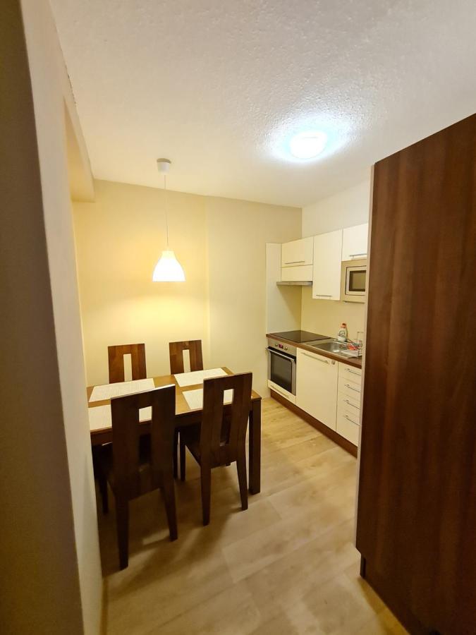 Apartman Na Kraji Lesa Všemina Extérieur photo